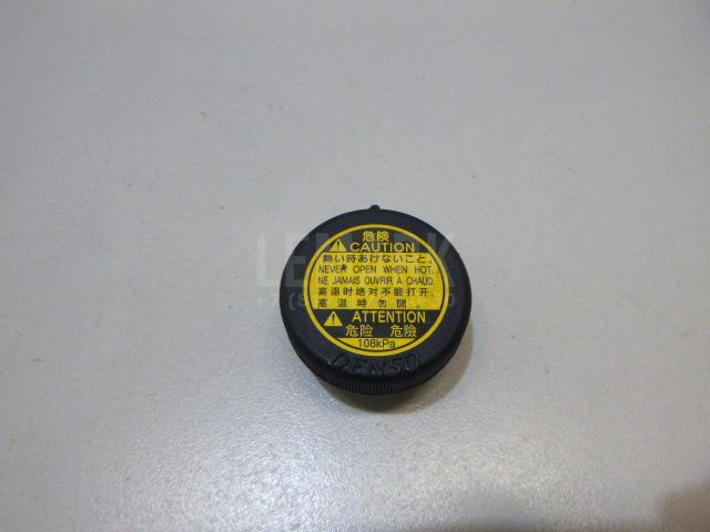 Крышка расширительного бачка 1647551010 Toyota