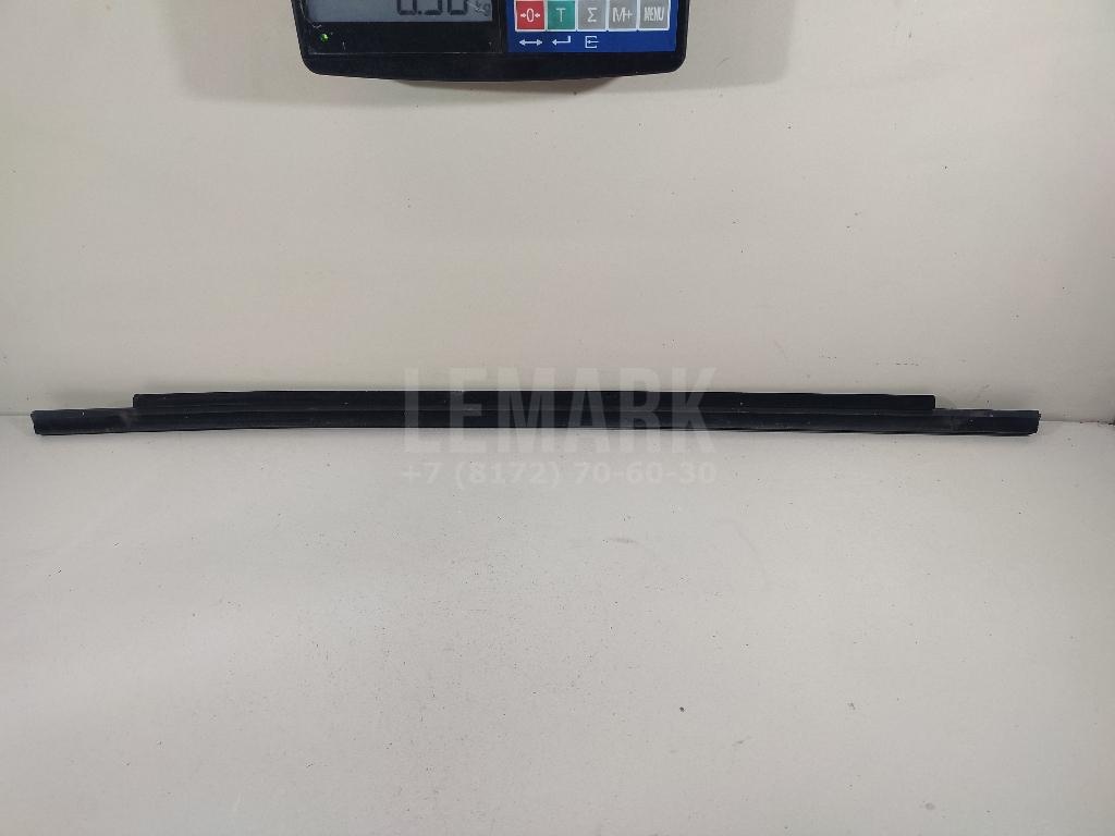 Накладка стекла заднего левого для  BMW 4-serie G22/G23 2020