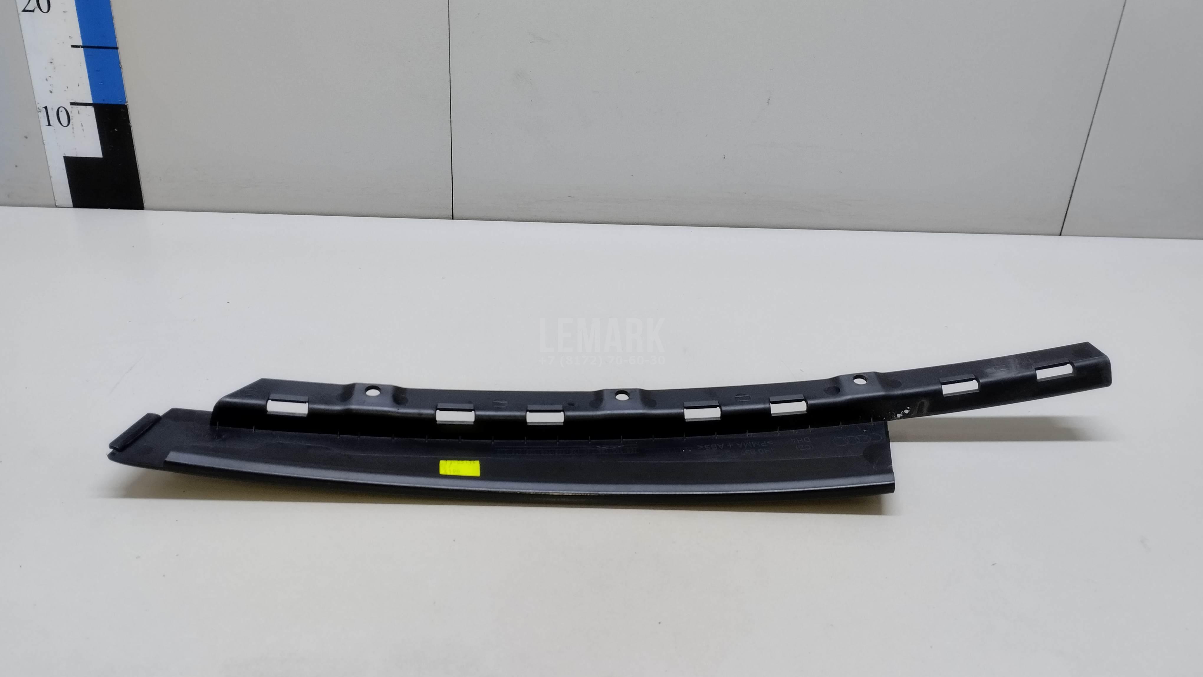Накладка двери передней левой для  BMW 1-serie E82/E88 2007-2013