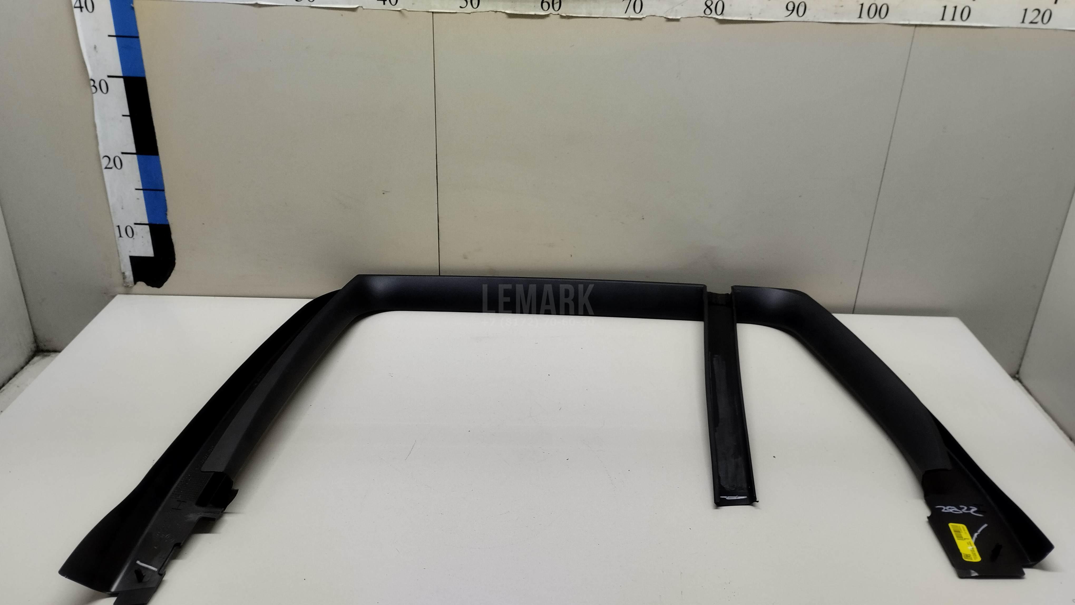 Обшивка двери задней левой для  BMW X1 E84 2009-2015