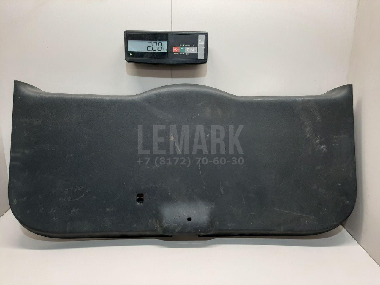 Обшивка двери багажника 5L6867975B9B9 VAG