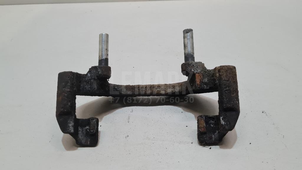 Скоба суппорта переднего BP4K33281B Mazda