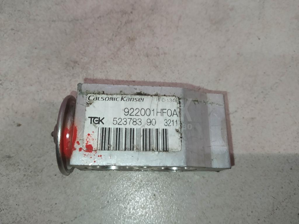Клапан кондиционера 922001HF0A Nissan
