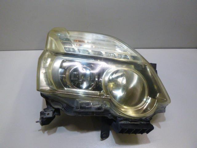 Фара правая 260103UB5A Nissan