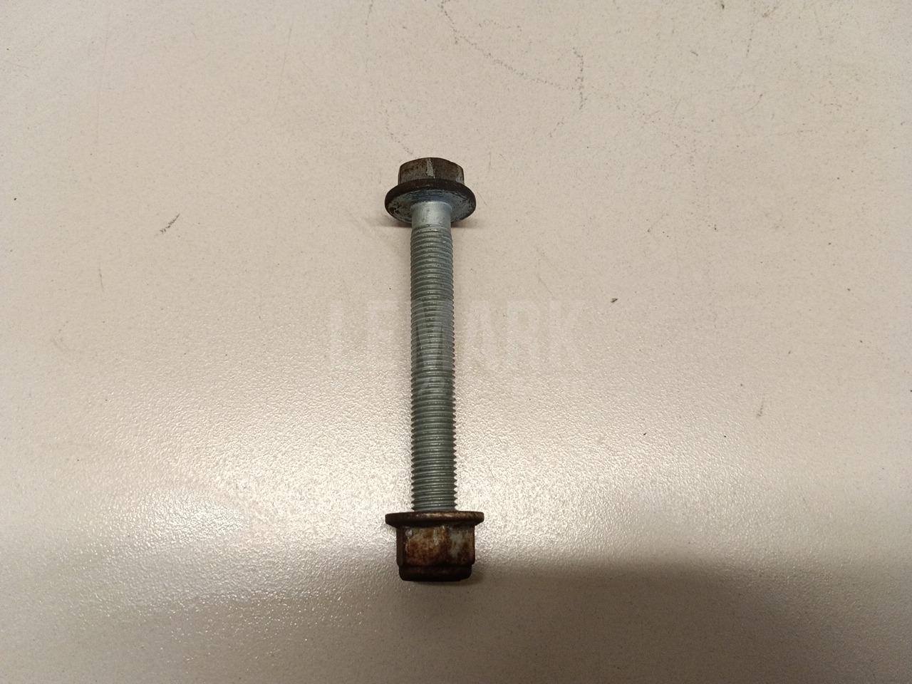 Болт для  Audi