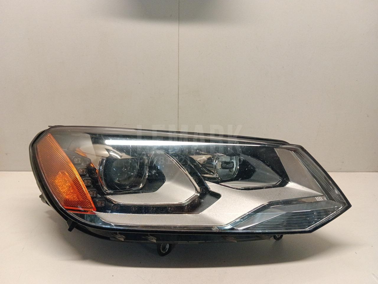 Фара правая 7P1941752A VAG