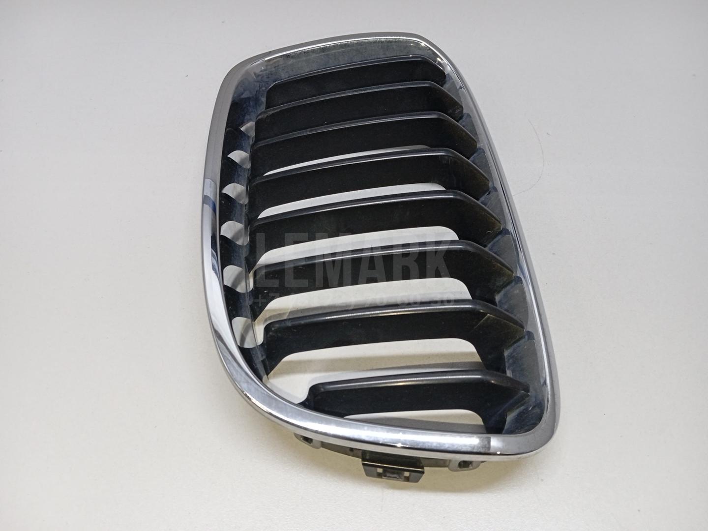 Решетка радиатора левая для  Audi TT(8N) 1998-2006