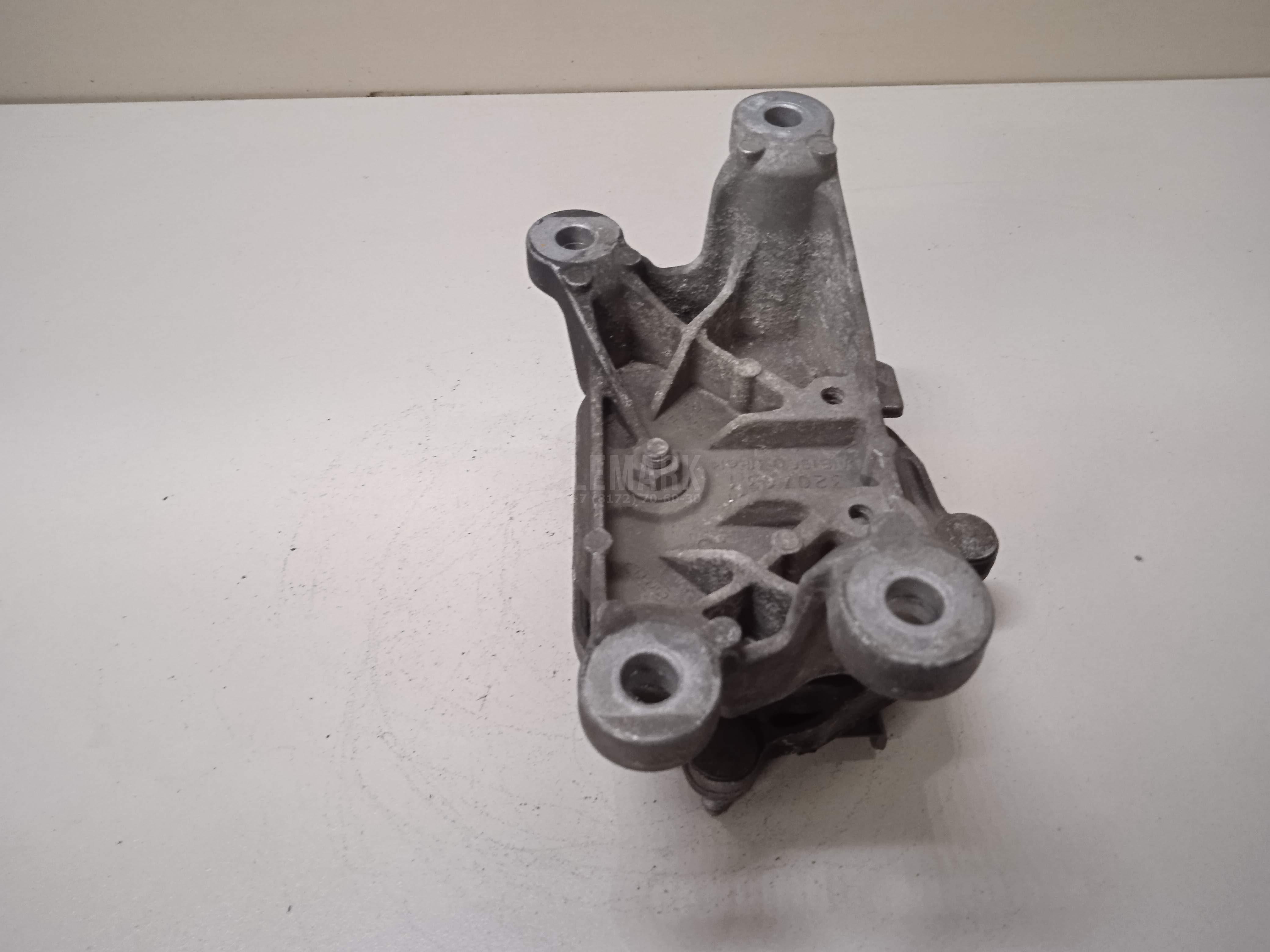Опора КПП для  BMW 5-serie E60/E61 2003-2009