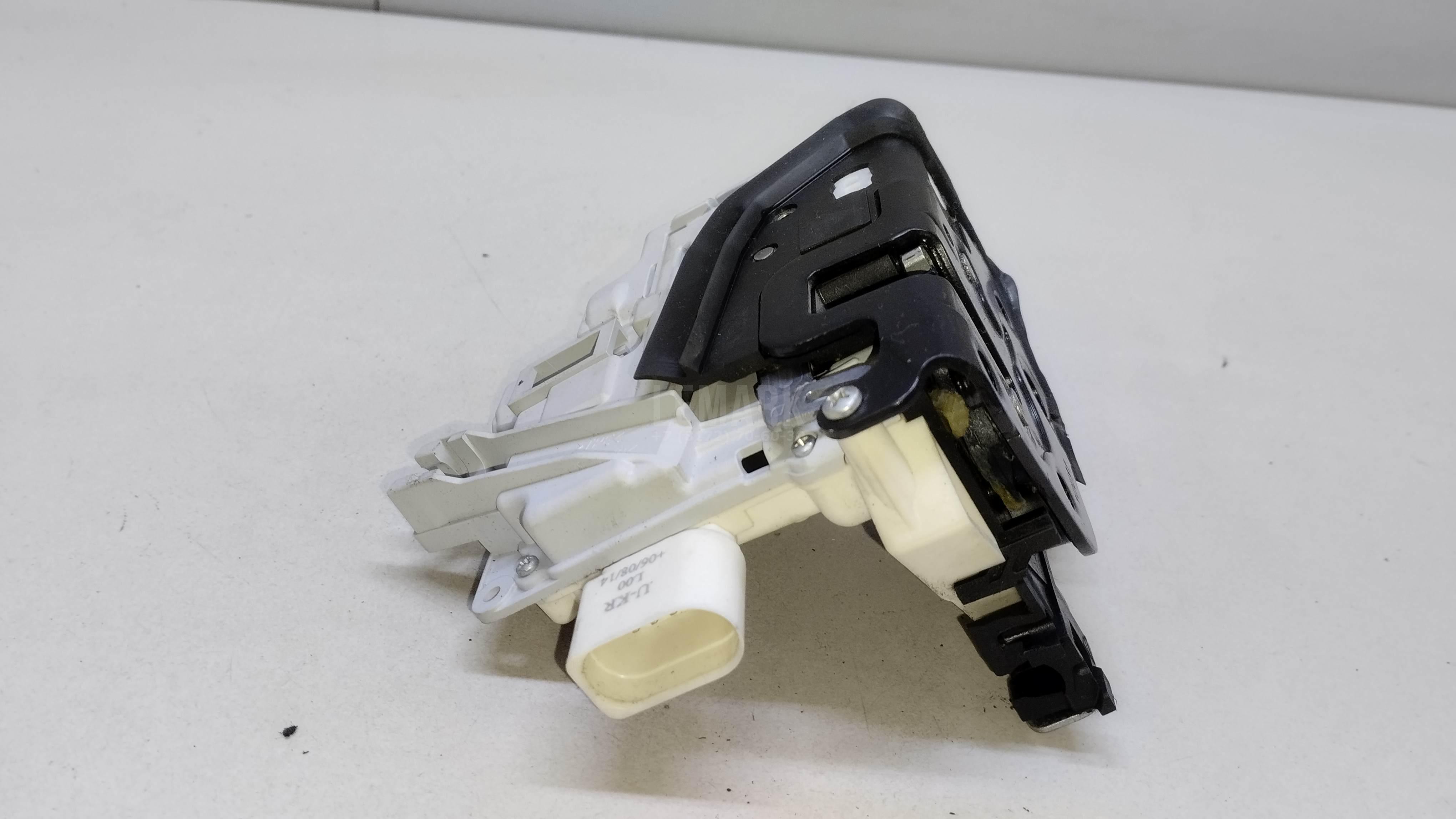 Замок двери задней правой для  BMW X5 E70 2007-2013