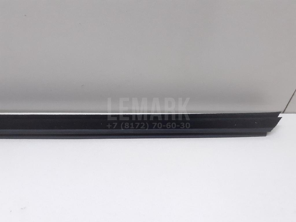 Накладка стекла переднего левого для  BMW X6 E71 2008-2014