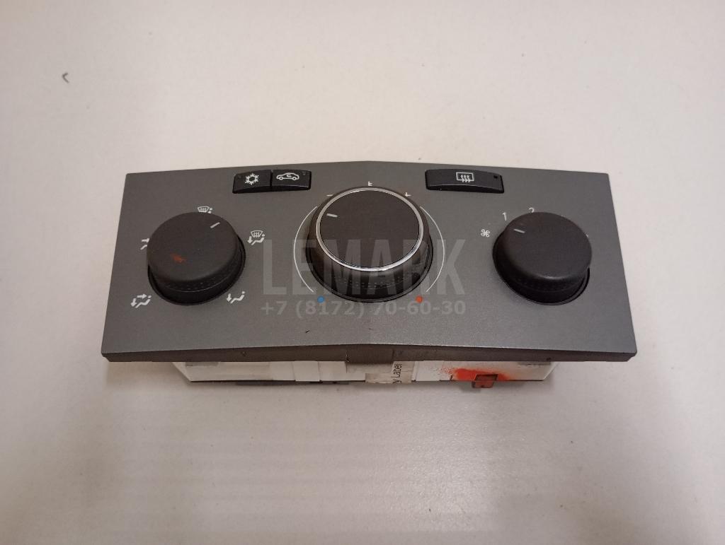 Блок управления отопителем 6822096 GM