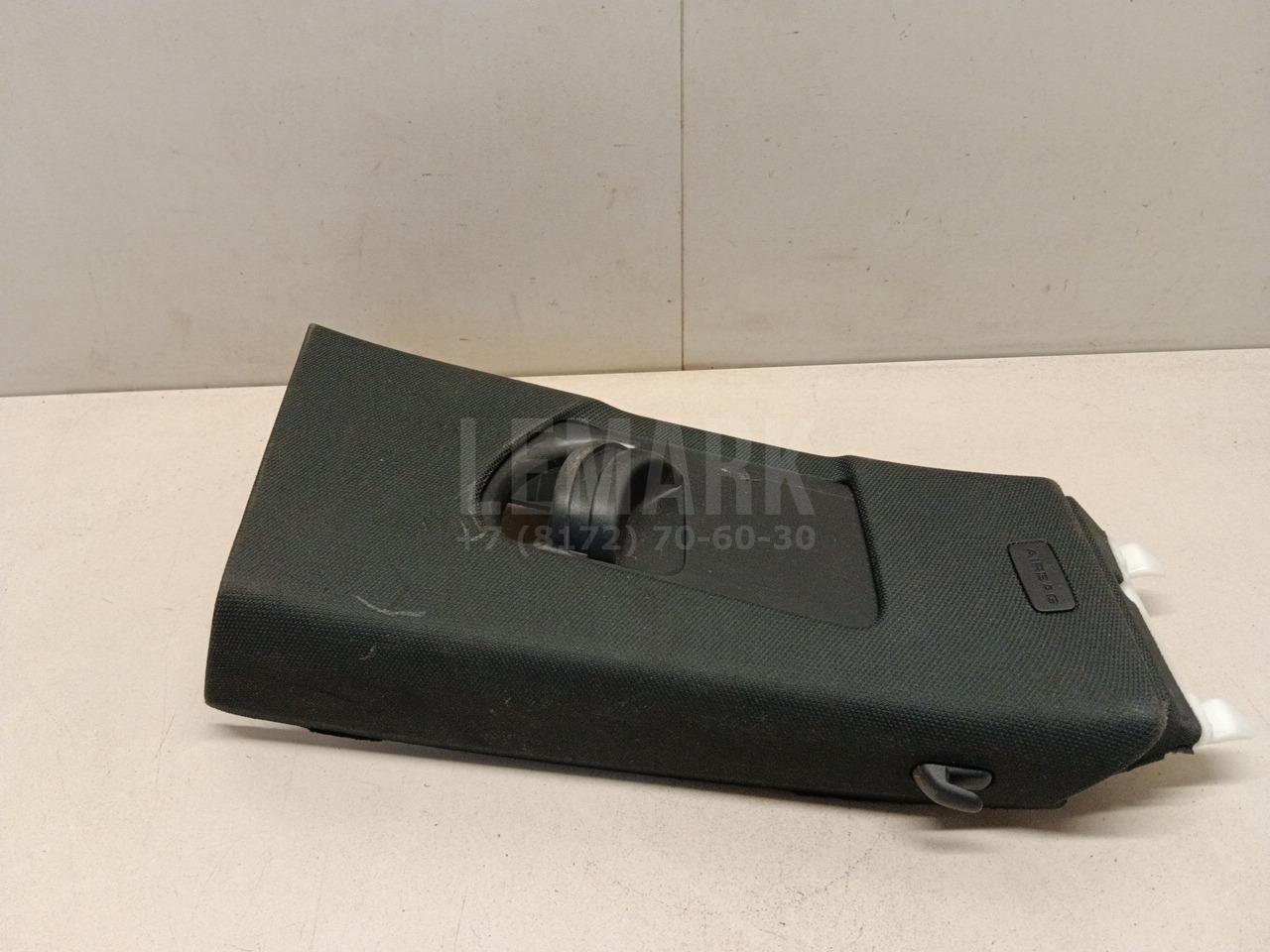 Обшивка стойки для  BMW 1-serie E82/E88 2007-2013