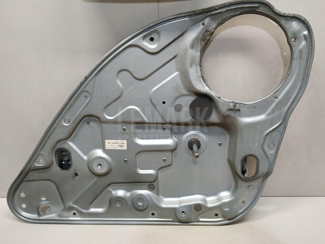 Стеклоподъемник механ. задний правый 1738643 Ford