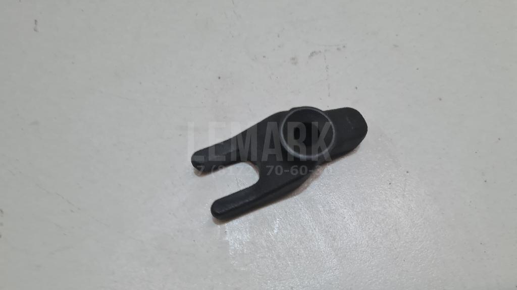 Кронштейн форсунки 338142F600 Hyundai-Kia