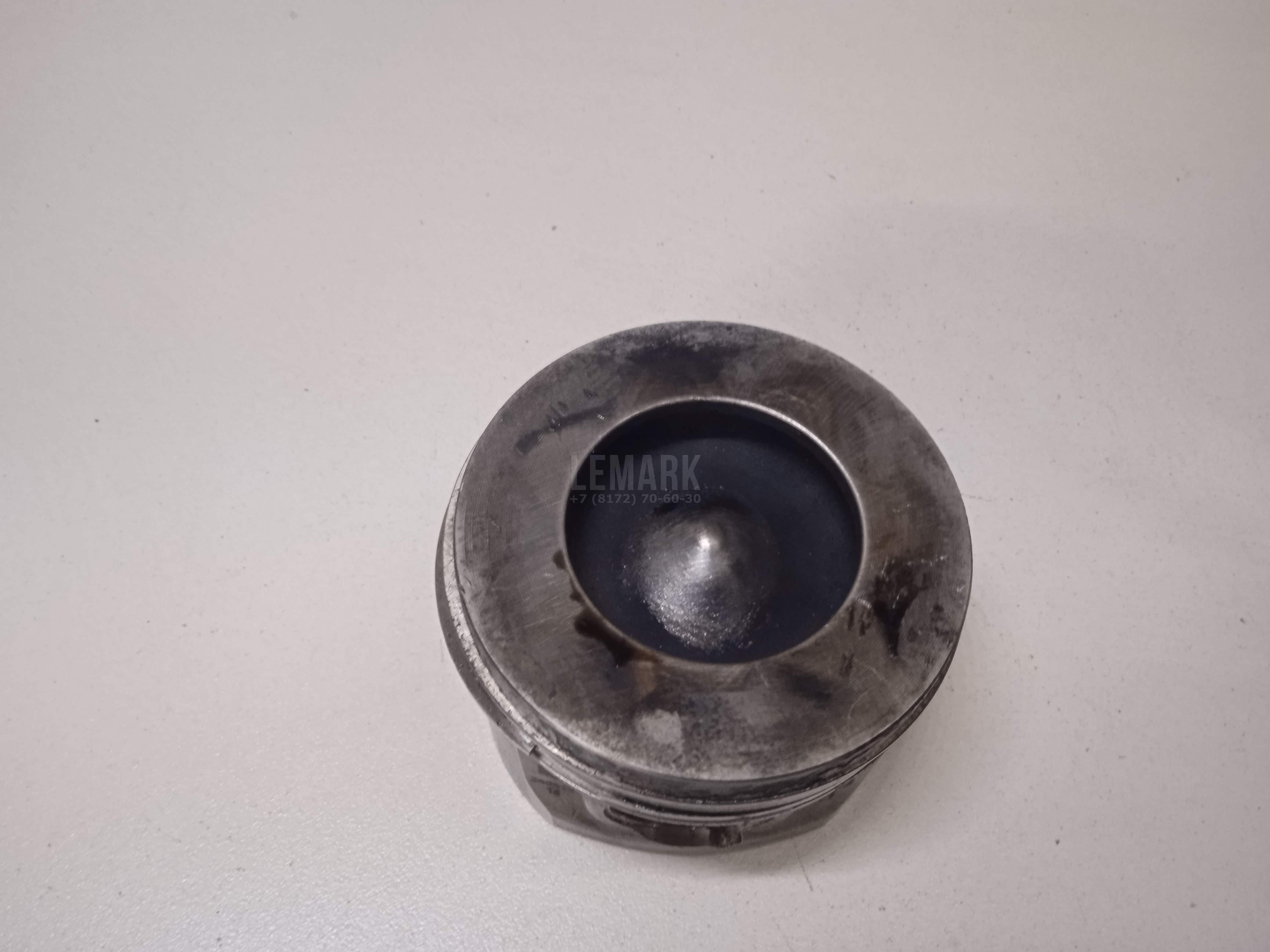 Поршень 11258575866 BMW