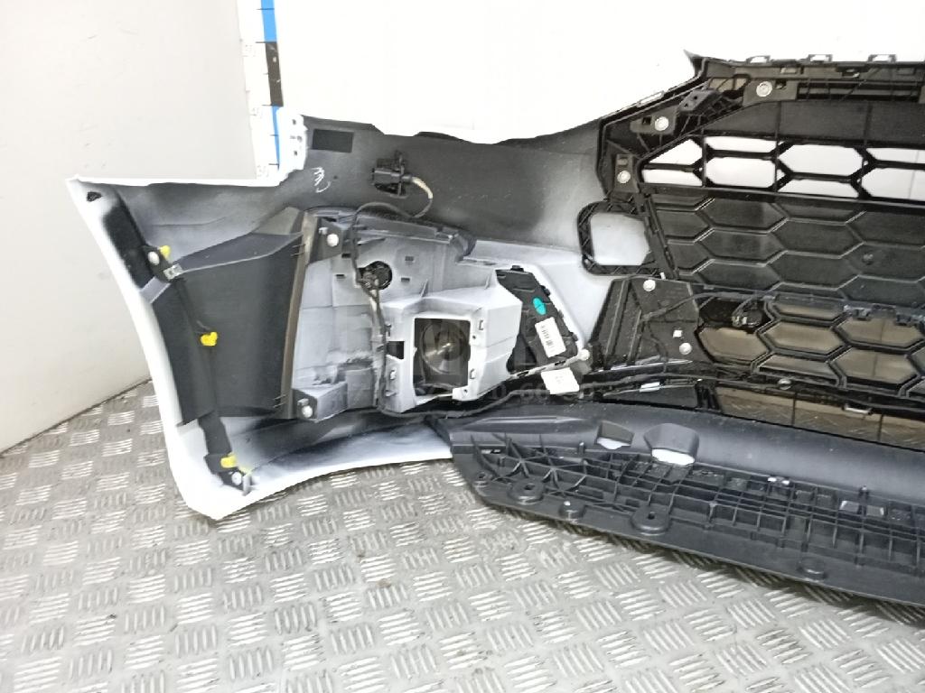 Бампер передний для  Audi Q3 (F3B) 2018