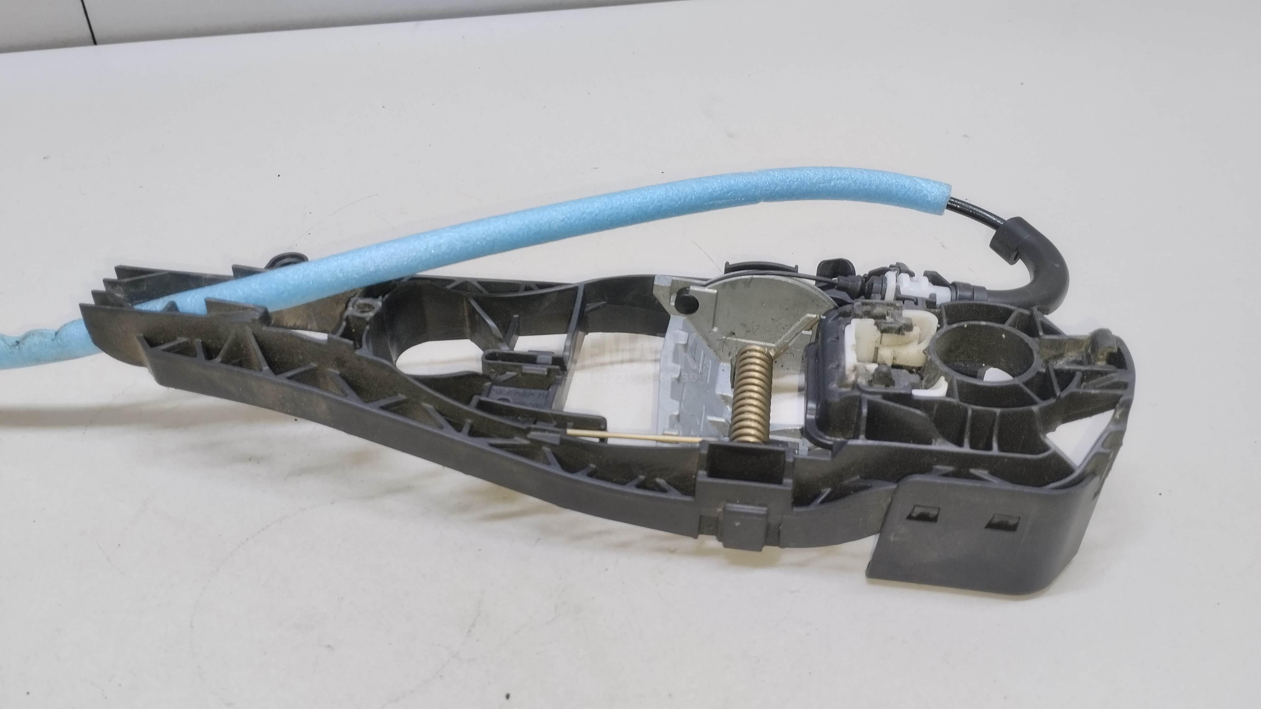 Кронштейн ручки для  Audi V8 1988-1994