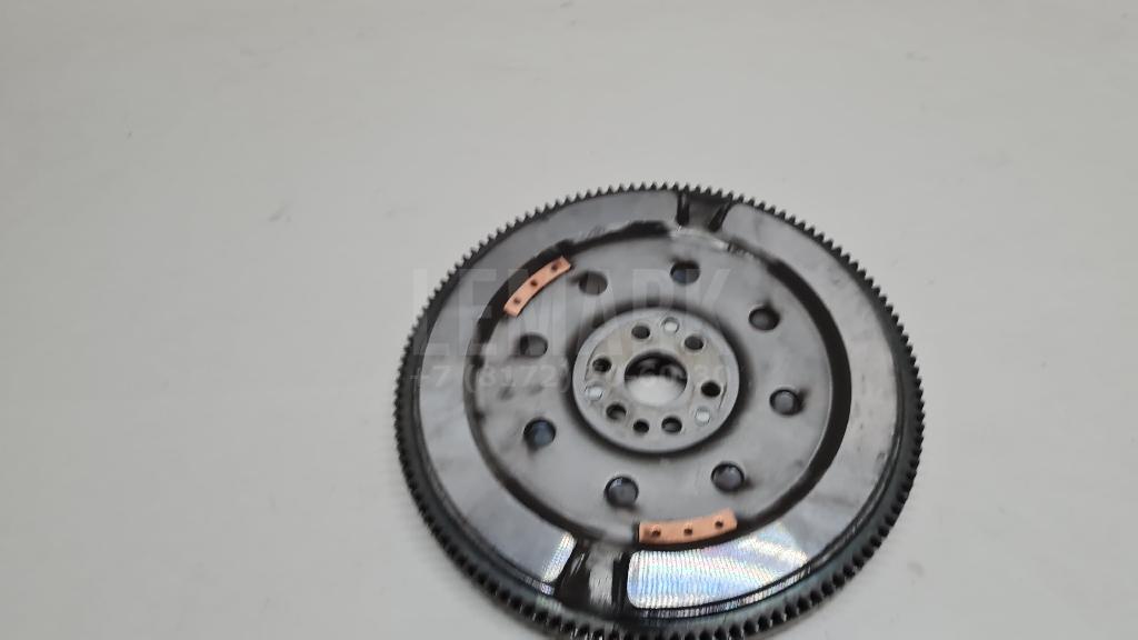 Маховик 232002B590 Hyundai-Kia