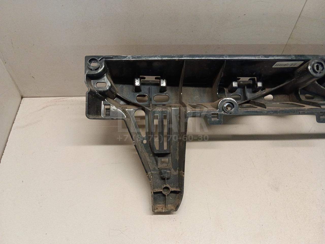 Кронштейн заднего бампера для  BMW 7-serie G11/G12 2015-2022
