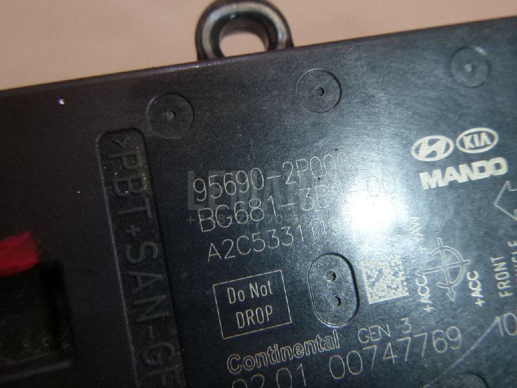 Датчик ускорения 956902P000 Hyundai-Kia