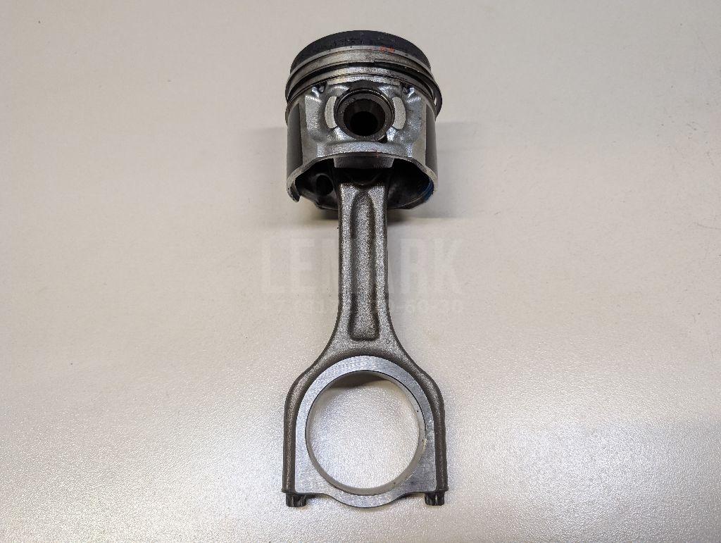 Поршень 1699376 Ford