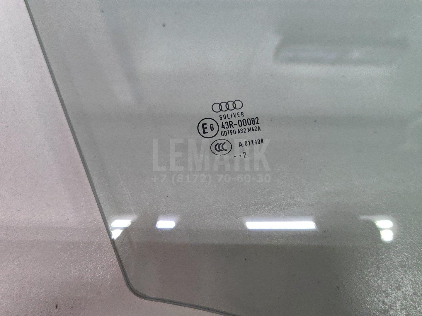 Стекло двери передней правой для  Audi V8 1988-1994