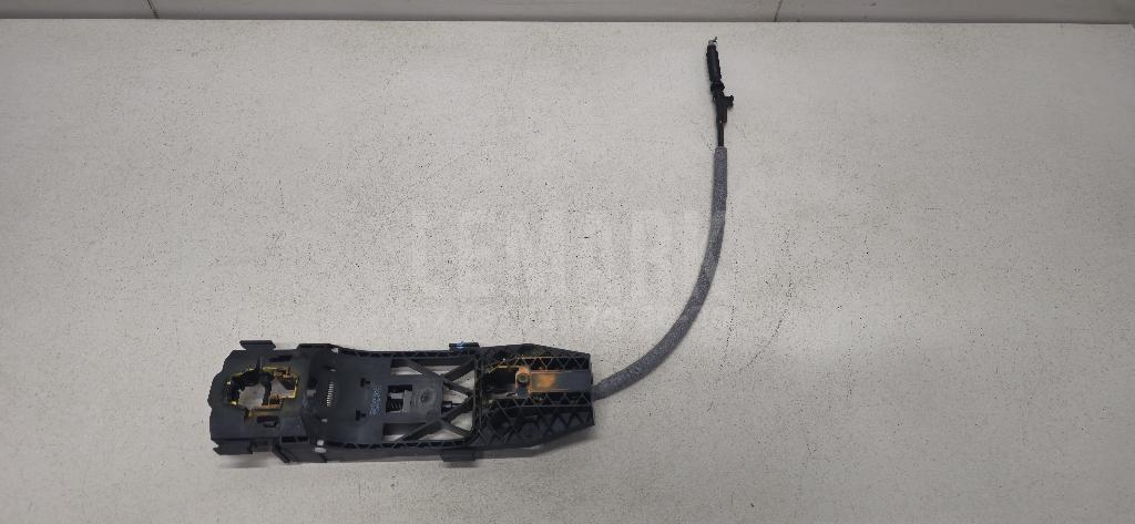 Кронштейн ручки 5N0839885H VAG