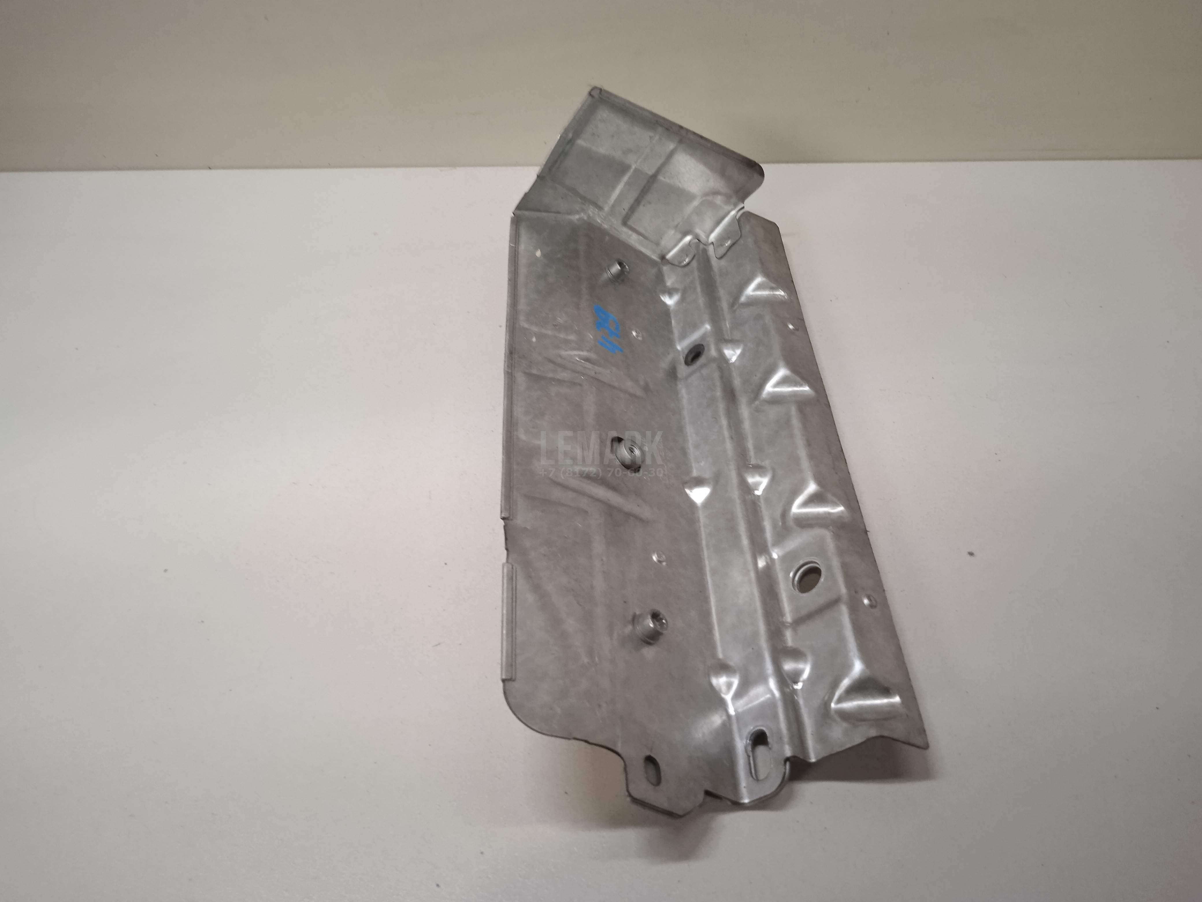 Экран тепловой для  BMW 1-serie E87/E81 2004-2011
