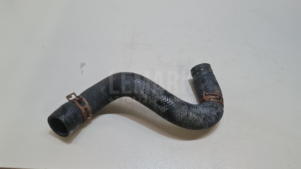 Патрубок радиатора 1657237160 Toyota