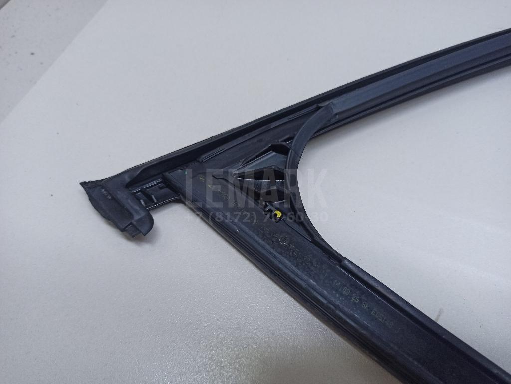 Направляющая стекла двери для  BMW 4-serie F32/F33/F82 2012-2020