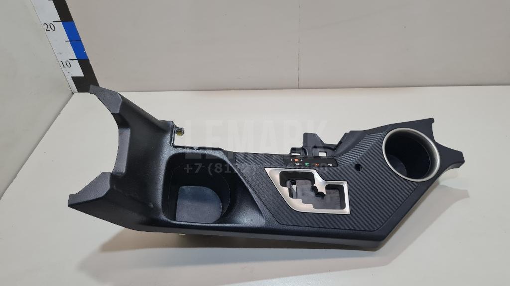 Накладка декоративная 5880442100C0 Toyota