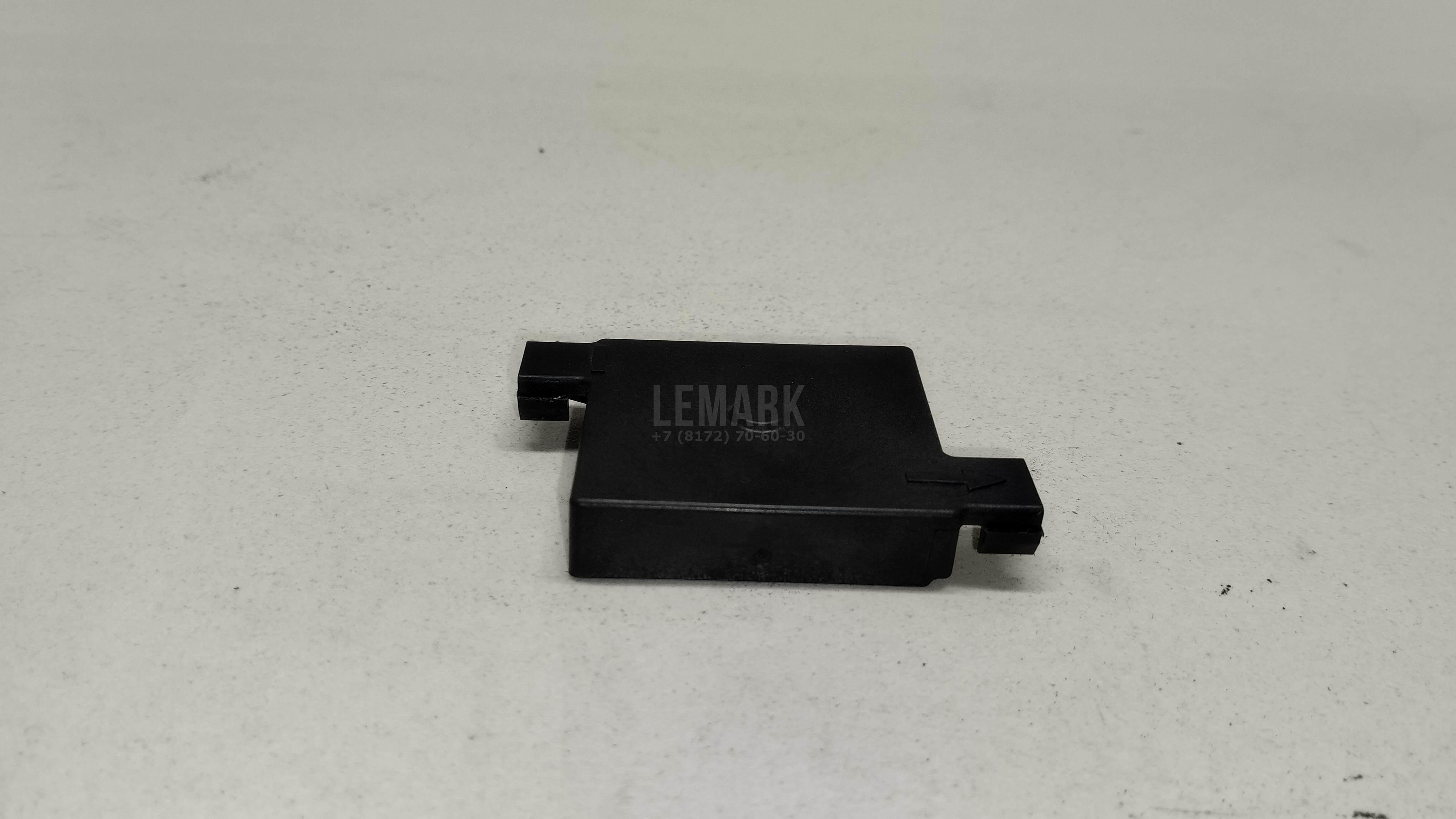 Кожух замка капота для  Astra HD 8 2005-2011