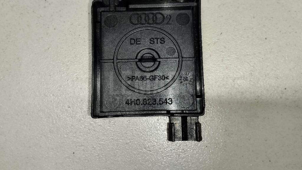 Кожух замка капота для  Astra HD 8 2005-2011