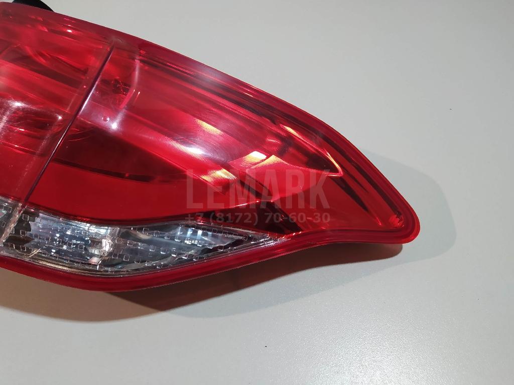 Фонарь задний наружный правый для  Chery