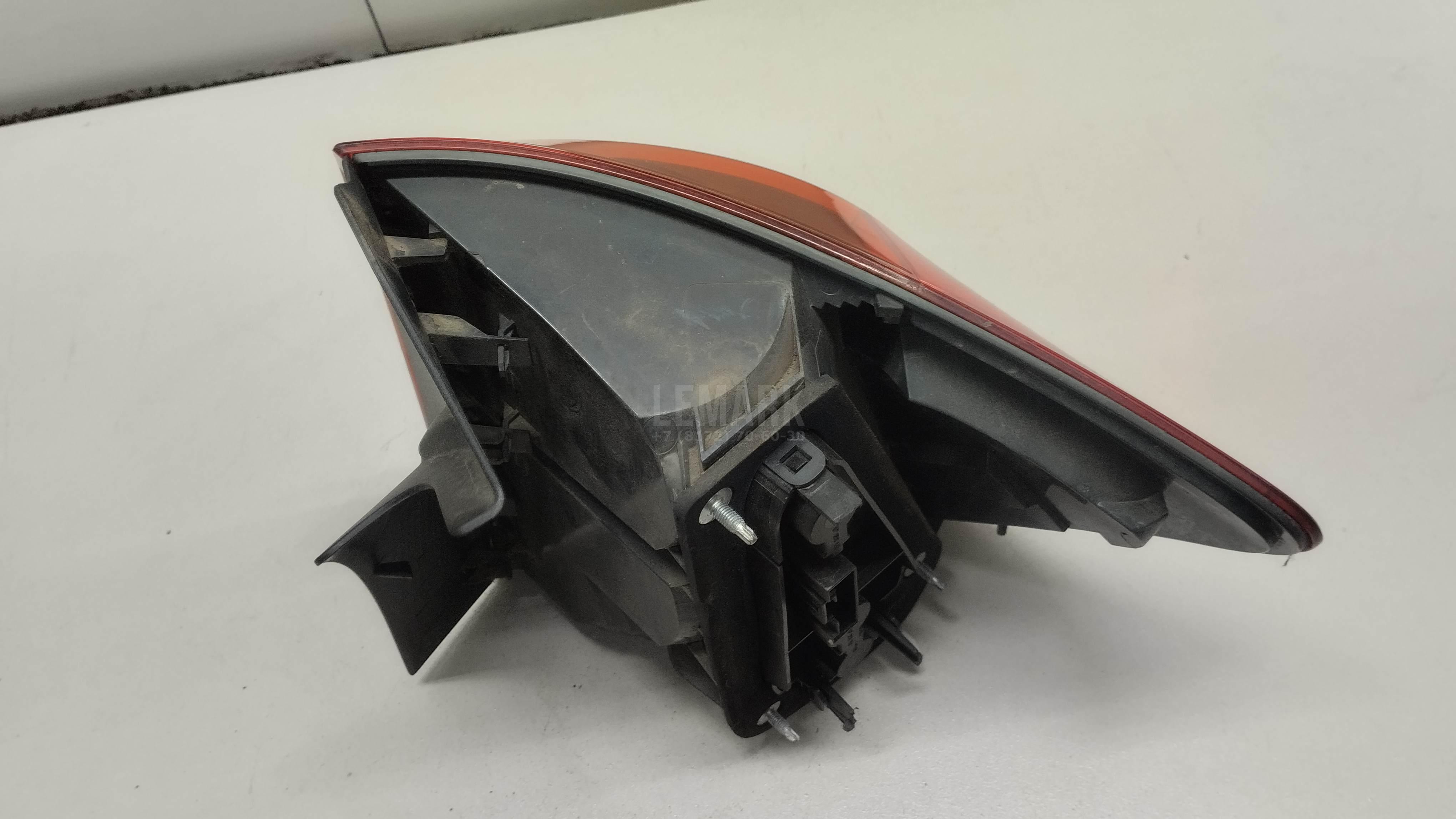 Фонарь задний наружный левый для  BMW 3-serie F30/F31/F80 2011-2020