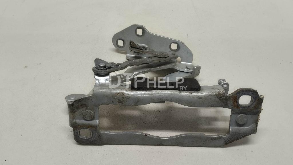 Фото Петля капота правая для Mercedes W204  2008