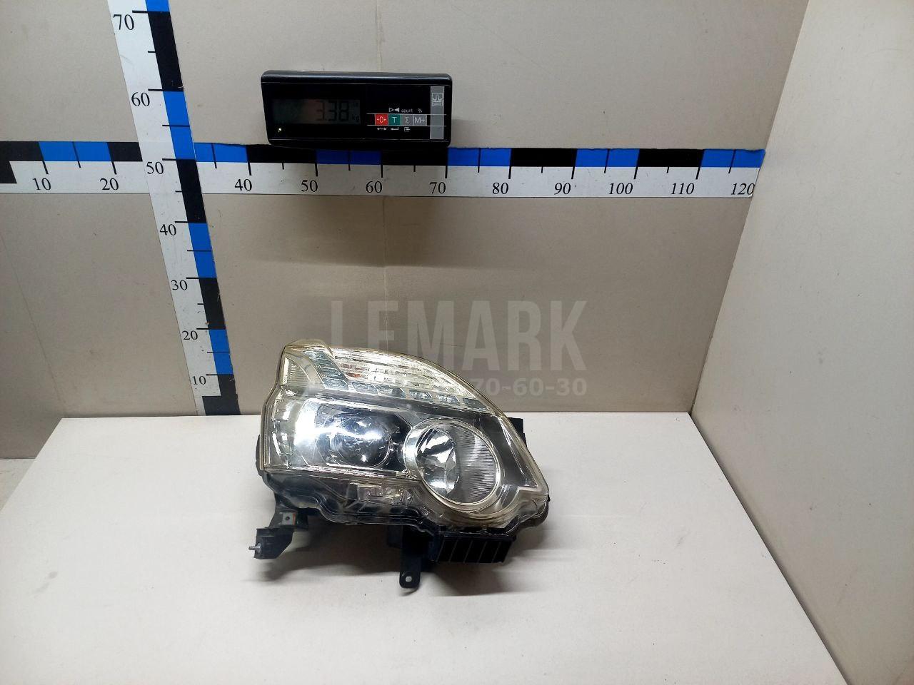 Фара правая 260253UF0A Nissan