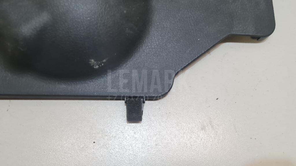 Накладка (кузов внутри) 972852P000VA Hyundai-Kia