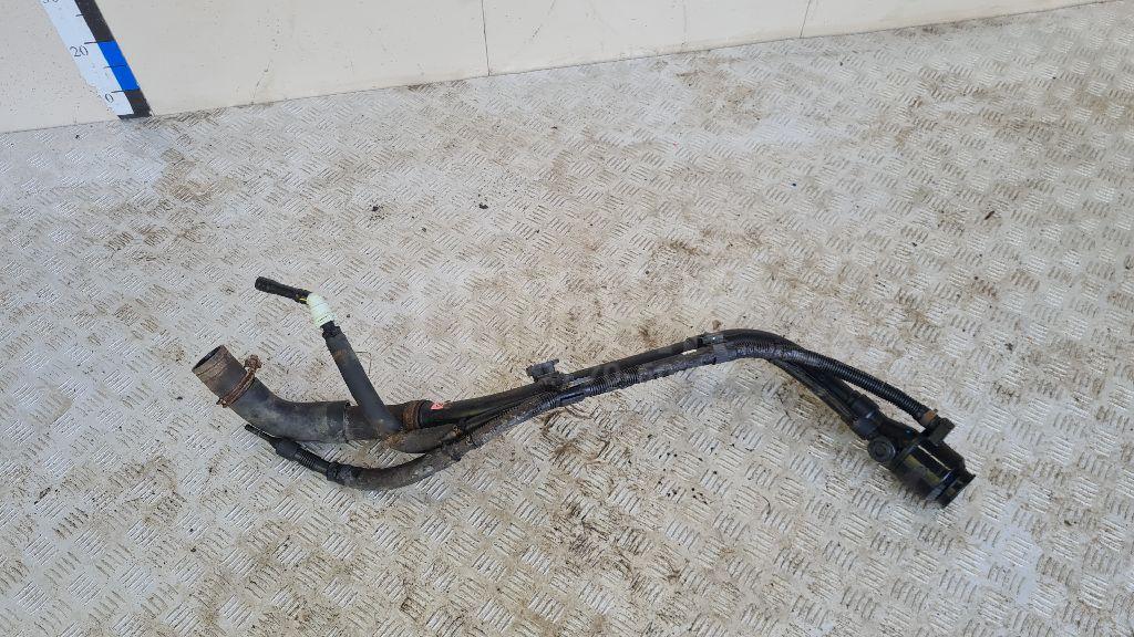 Горловина топливного бака 310302P950 Hyundai-Kia