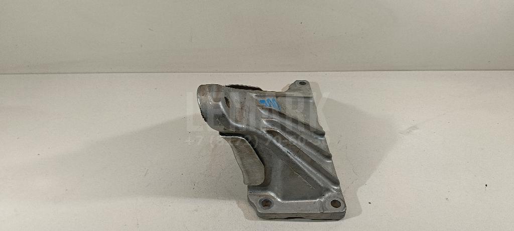 Кронштейн двигателя правый для  BMW X1 F48 2014-2022