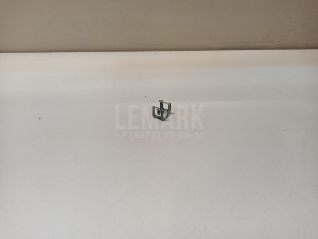 Кронштейн форсунки 1053951 Ford