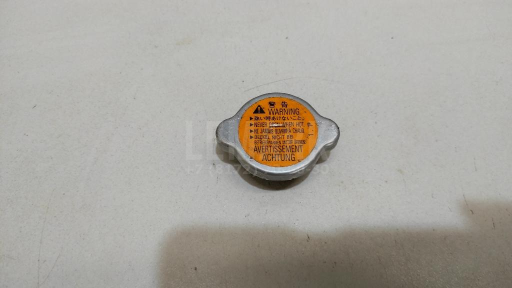 Крышка радиатора MR481252 Mitsubishi