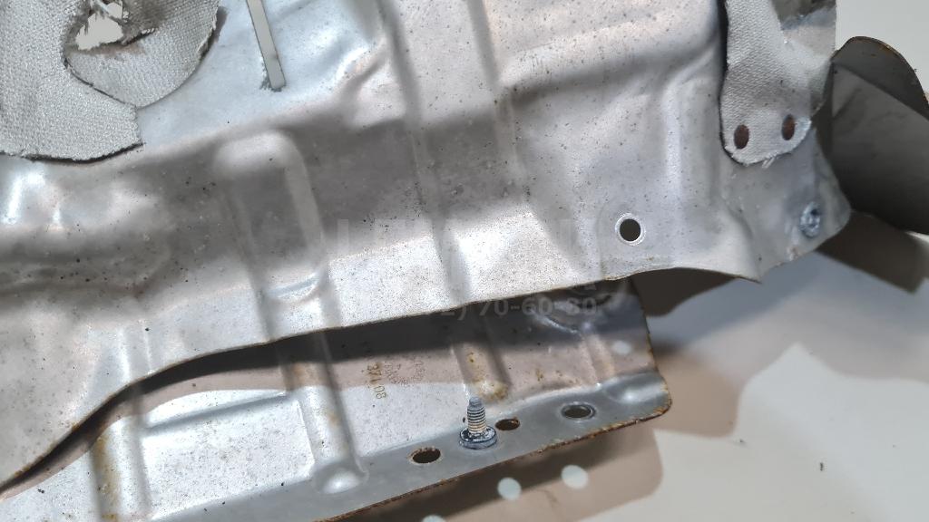 Экран тепловой для  BMW 6-serie E64 2004-2009