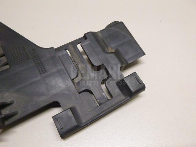 Кронштейн фар правый для  BMW 3-serie E92/E93 2006-2012