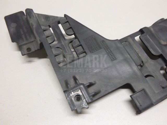 Кронштейн фар правый для  BMW 3-serie E92/E93 2006-2012