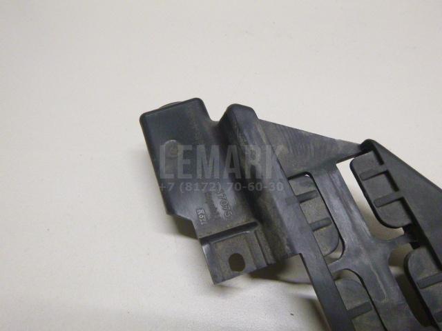 Кронштейн фар правый для  BMW 3-serie E92/E93 2006-2012