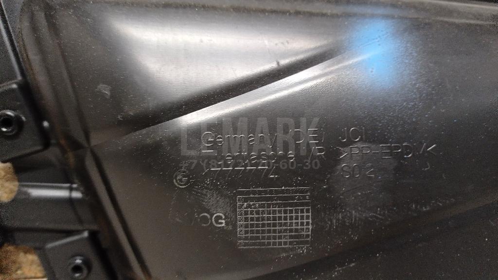 Обшивка двери передней правой для  Audi A8 [4D] 1994-1998