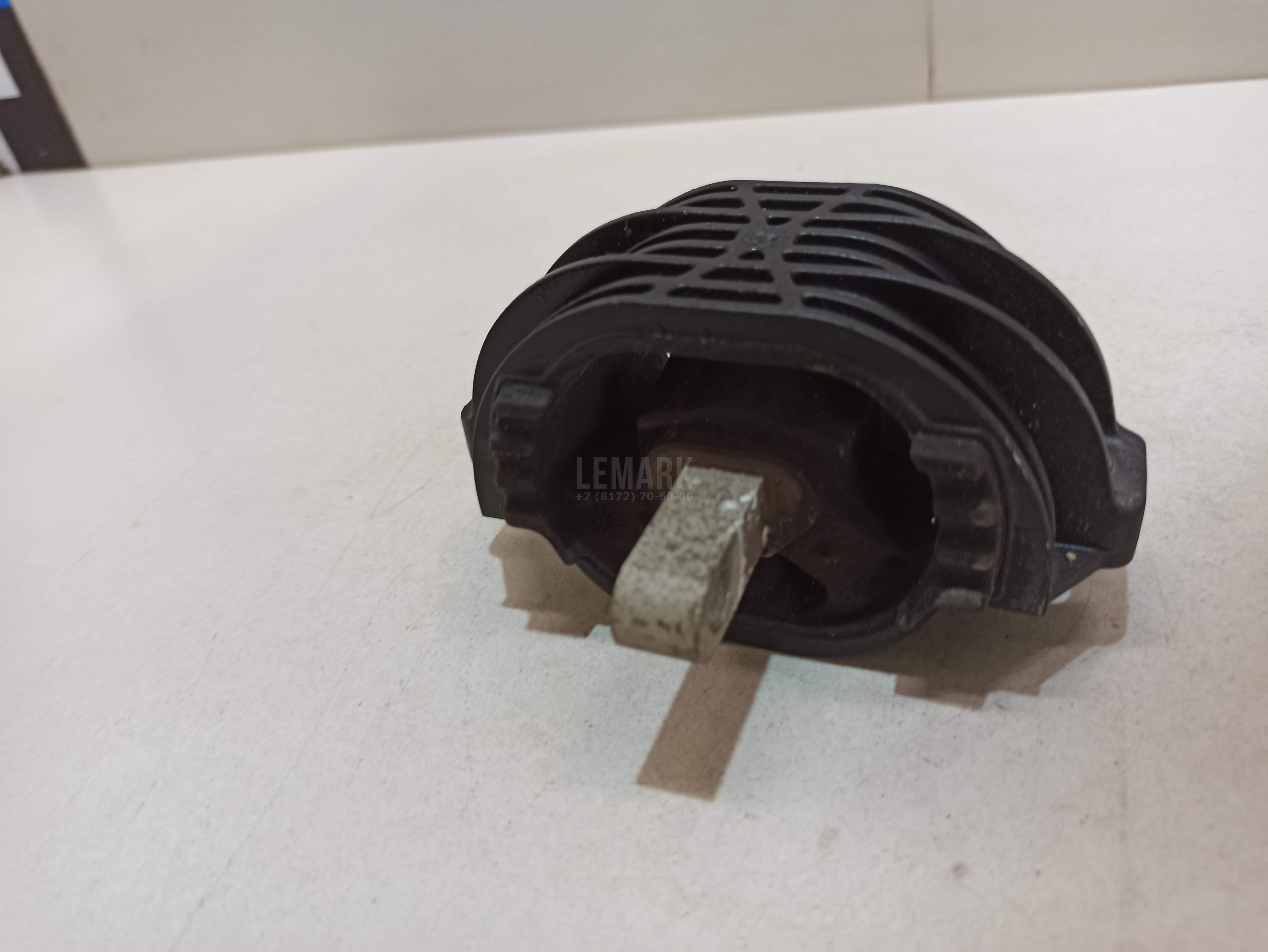 Опора КПП для  Audi Q6 2022