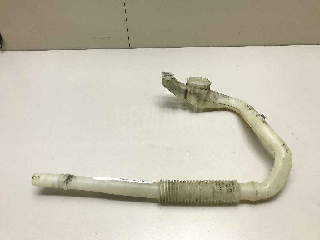 Горловина бачка омывателя 7P6955463 VAG