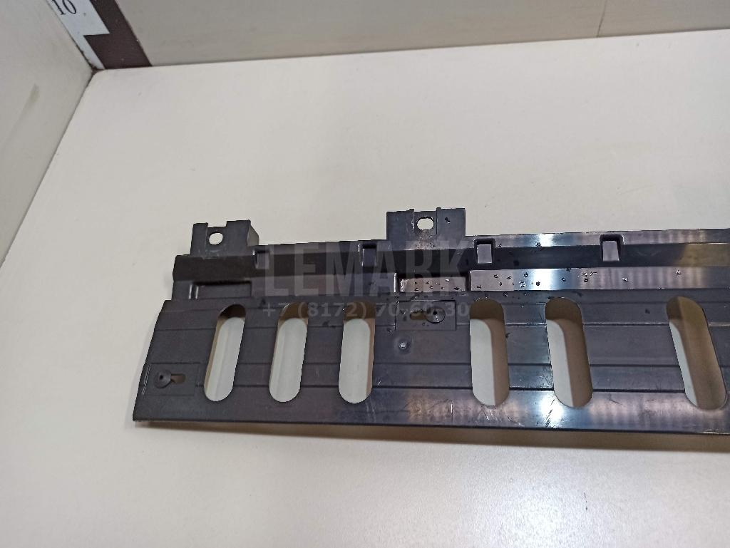 Кронштейн заднего бампера для  BMW 7-serie G11/G12 2015-2022